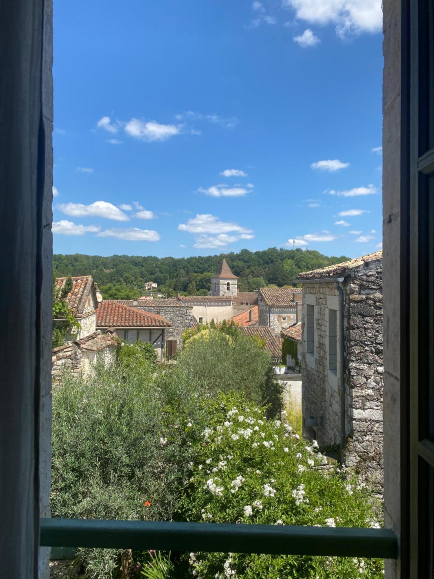 Bed and breakfast Le Coucou Montcuq Extérieur photo
